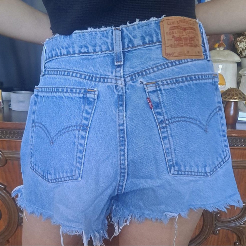 Levi high waisted shorts size 4/6
